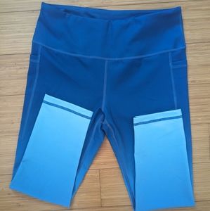 CVG Blue Ombre Capri leggings Small